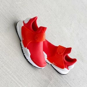 RARE FIND Nike Women’s Orange Sock Dart Premium Sneakers